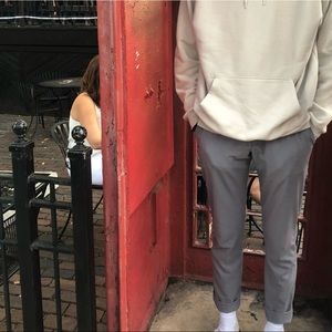 Meet your Posher, Humza